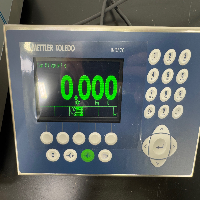 Mettler Toledo IND570 Scale image 2